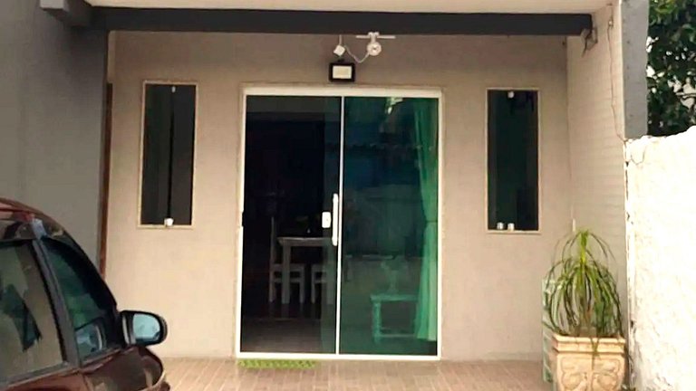 Piscina e Churrasq. p/ Família – Praia Forte