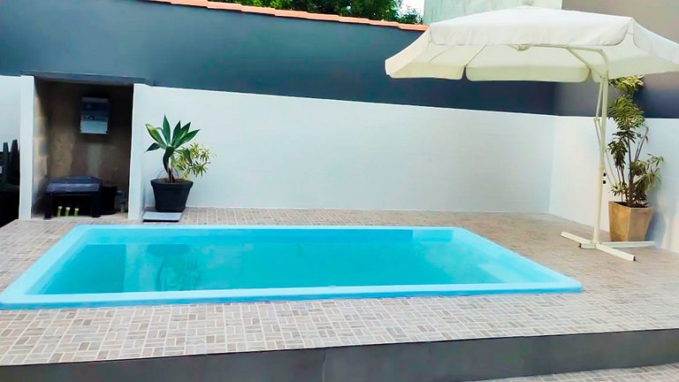 Piscina e Churrasq. p/ Família – Praia Forte