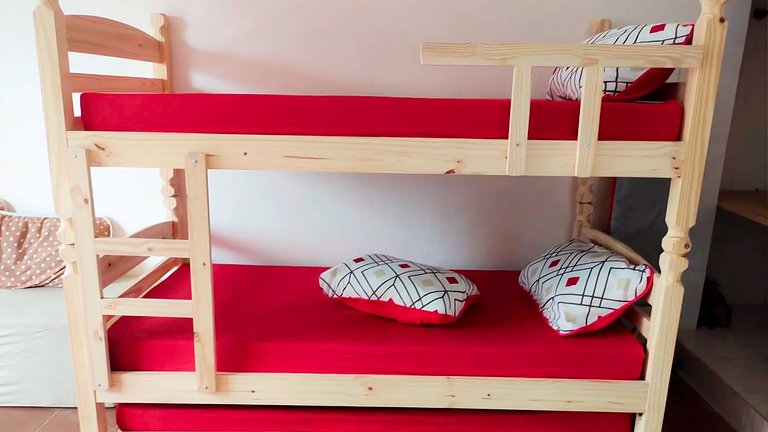 Piscina e Churrasq. p/ Família – Praia Forte