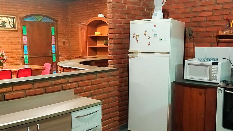 Refúgio Perfeito na Natureza para Até 20 Pessoas!