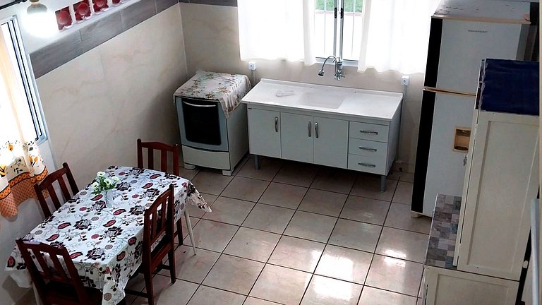 Kitnet aconchegante a 150m da praia