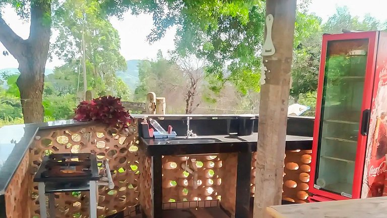 Chalé Confortável e Completo com piscina