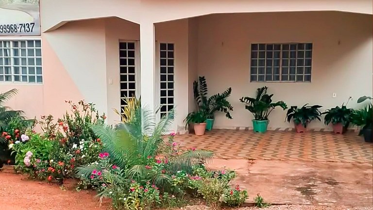 Casa 4 Quartos no Centro de Mateiros - Wi-Fi