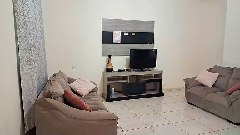 Casa 4 Quartos no Centro de Mateiros - Wi-Fi