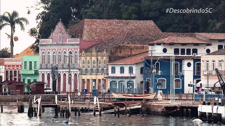 Casa aconchegante com piscina e churrasqueira