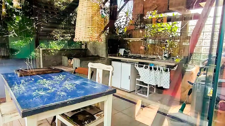 Ateliê em Piracaia com Piscina e Vista ao Lago