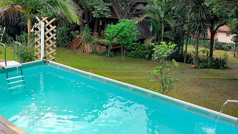 Ateliê em Piracaia com Piscina e Vista ao Lago