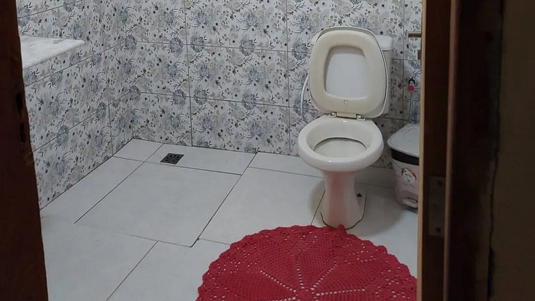 Casa no campo com piscina e churrasqueira
