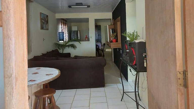 Casa no campo com piscina e churrasqueira
