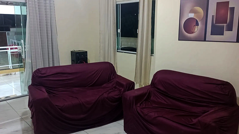 Casa em Cabo Frio com piscina e churrasqueira