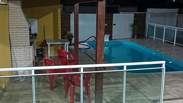 Casa em Cabo Frio com piscina e churrasqueira