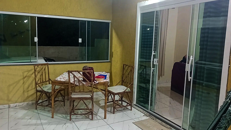 Casa em Cabo Frio com piscina e churrasqueira
