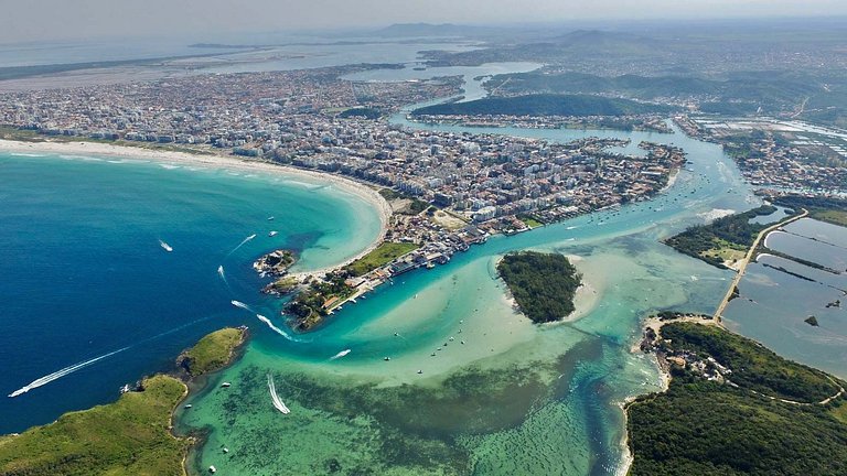 Casa em Cabo Frio com piscina e churrasqueira