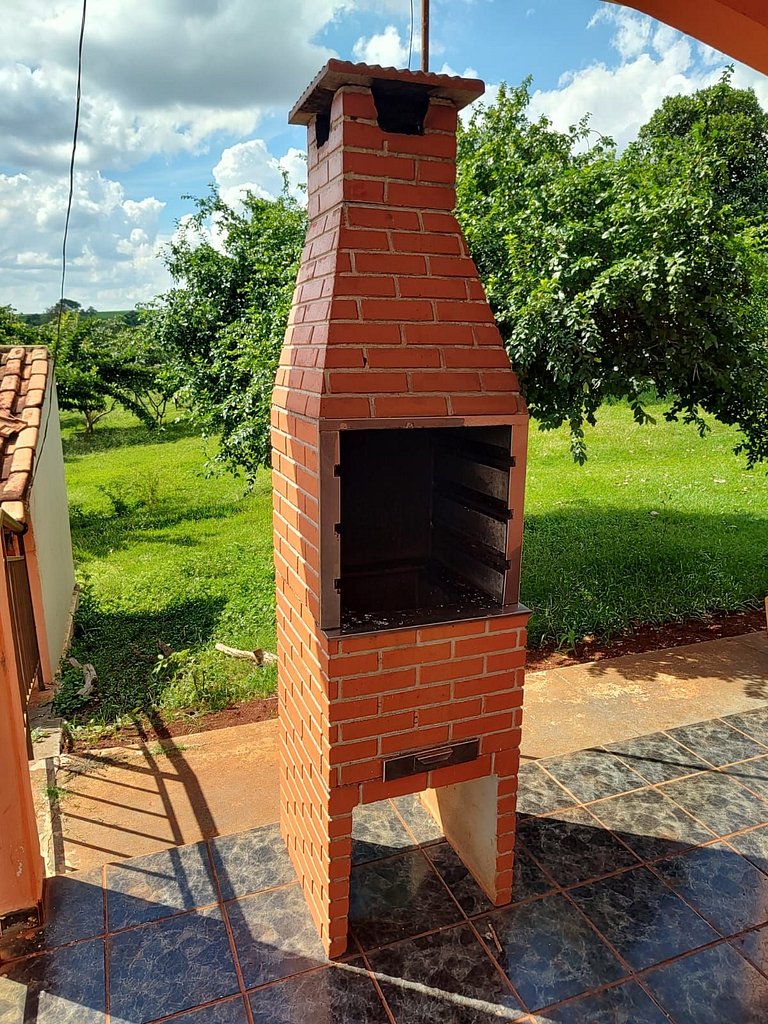Seu Refúgio em Ribeirão – Espaço e Conforto!