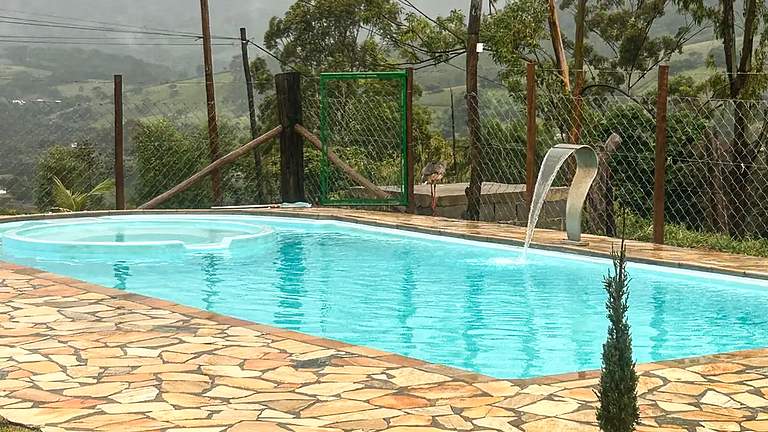 Chácara com Piscina e Lazer Completo em Socorro