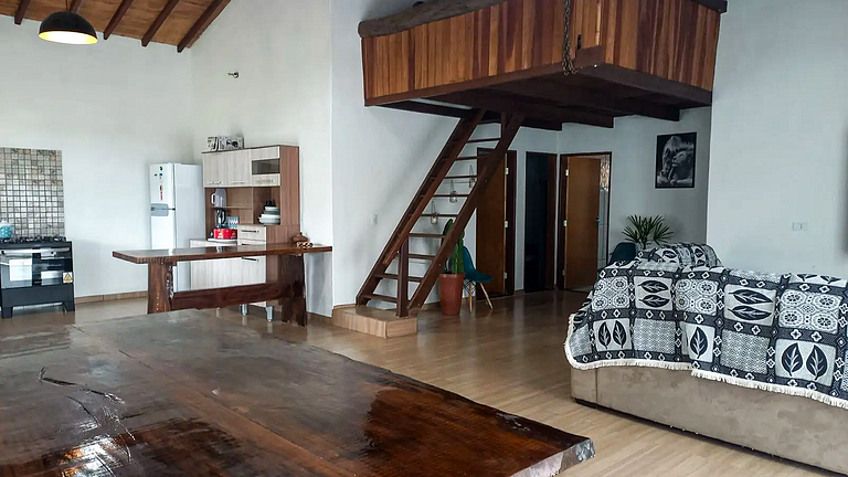 Chácara com Piscina e Lazer Completo em Socorro