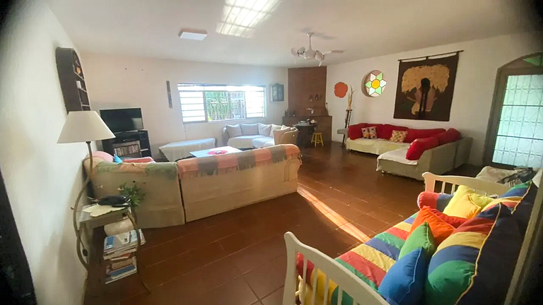 Refúgio Familiar: 4Q, Piscina e Quintal Gigante