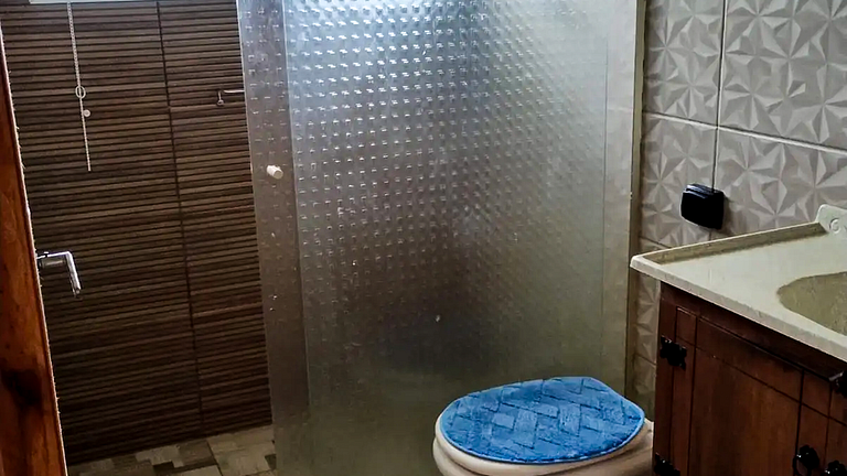 Casa Espaçosa em Atibaia: Piscina e Churrasqueira