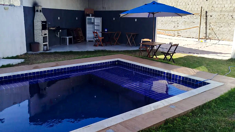Casa com Piscina e Churrasqueira em Arembepe