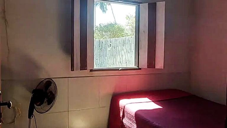 Casa Nobre com Piscina e Churrasqueira