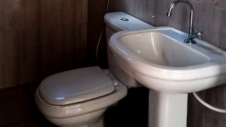 Casa Nobre com Piscina e Churrasqueira
