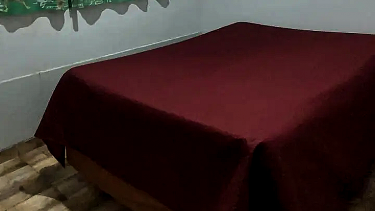 Casa Nobre com Piscina e Churrasqueira