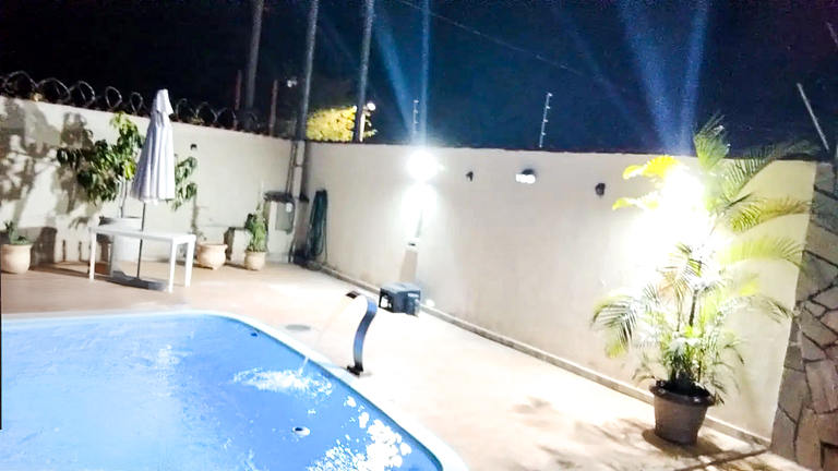 Casa com Piscina e Churrasqueira em Jardinópolis