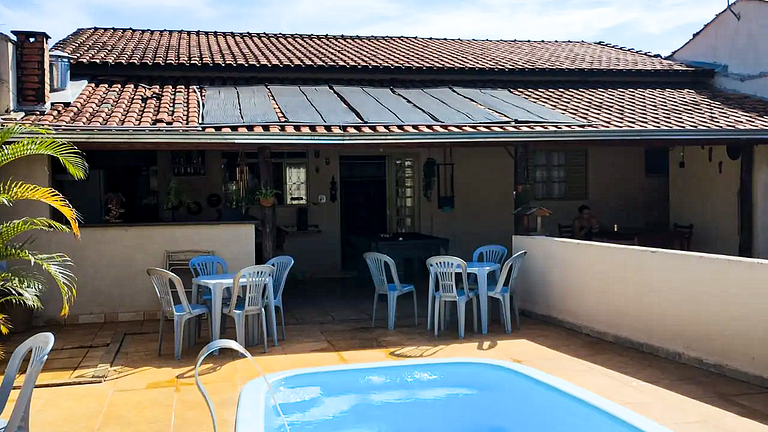 Casa com Piscina e Churrasqueira em Jardinópolis