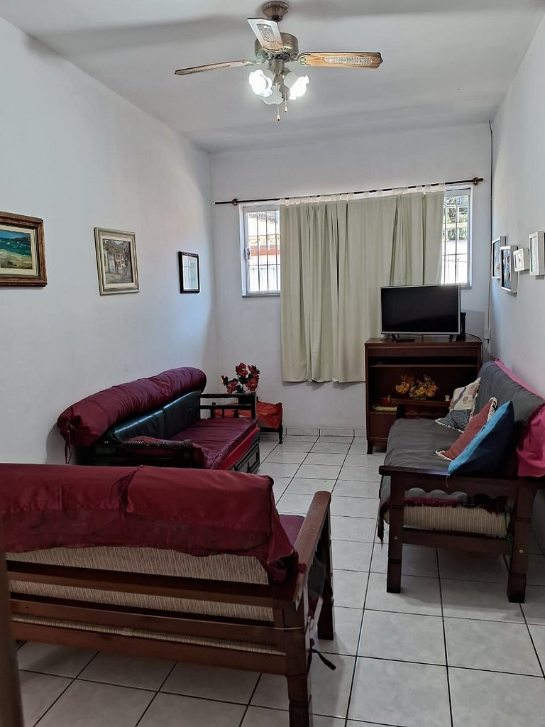 Casa para 10 pessoas com Churrasqueira