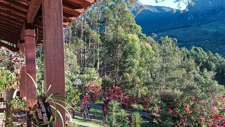 Casa na Mantiqueira com Piscina e Churrasqueira