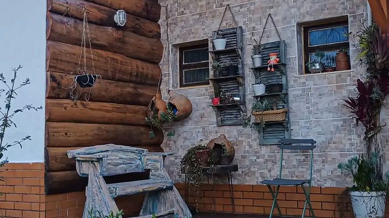 Casa na Mantiqueira com Piscina e Churrasqueira