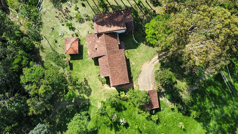 Casa na Mantiqueira com Piscina e Churrasqueira