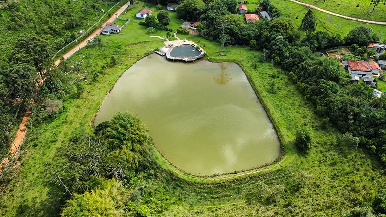 Casa na Mantiqueira com Piscina e Churrasqueira