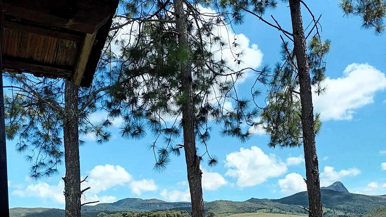 Sítio com Piscina e Vista na Serra de Aiuruoca