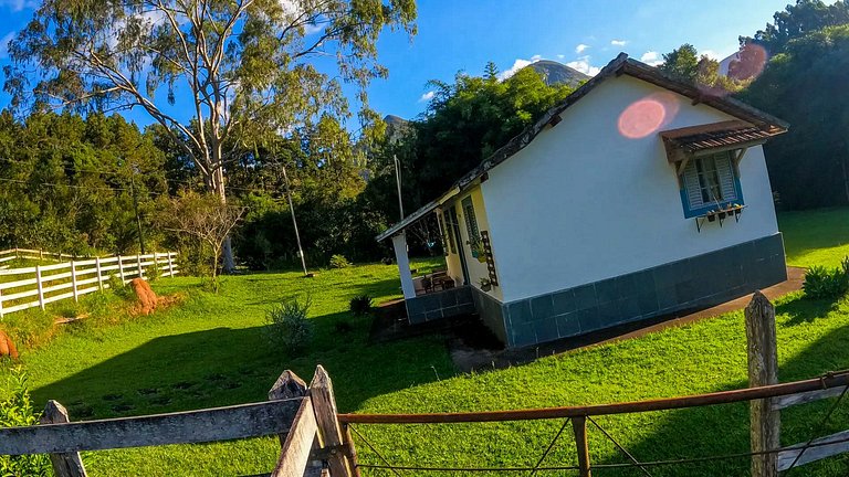 Sítio com Piscina e Vista na Serra de Aiuruoca
