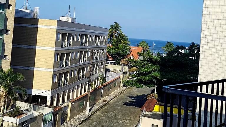 Mongaguá: Apto com Churrasqueira e Vista Praia