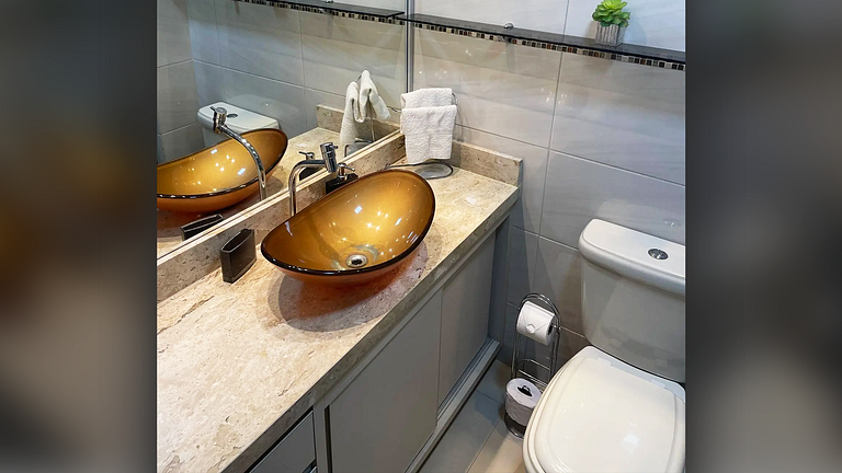 Estúdio de Luxo: Piscina, Sauna, Squash e Cinema