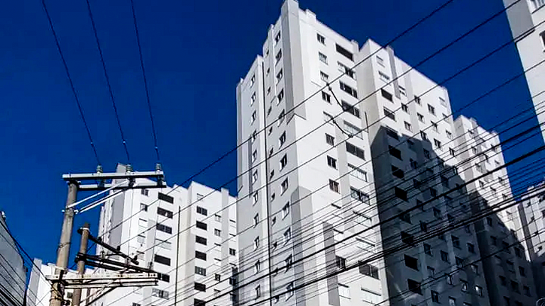 Guarulhos: Apto 1 Quarto c/ Wi-Fi e Estacionamento
