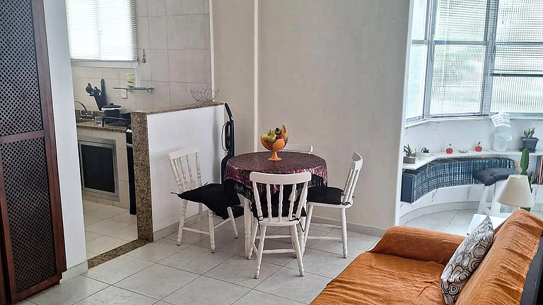Copacabana: Apto com Ar condicionado e Wi-Fi