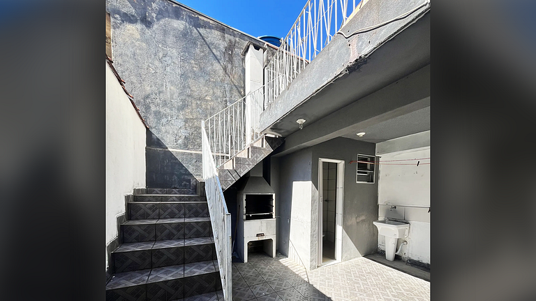Casa 2Q em Caieiras com Churrasqueira e Garagem