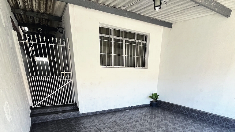 Casa 2Q em Caieiras com Churrasqueira e Garagem