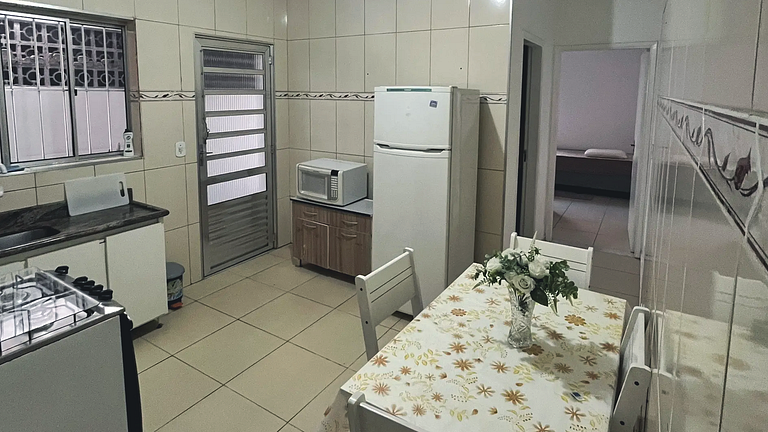 Casa 2Q em Caieiras com Churrasqueira e Garagem