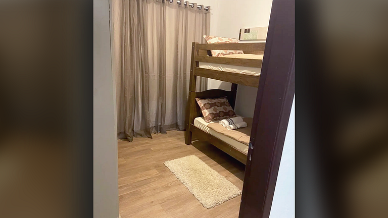 Casa 4 Quartos com Ar Condicionado e Churrasqueira