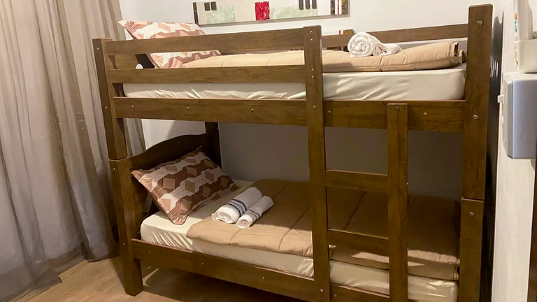 Casa 4 Quartos com Ar Condicionado e Churrasqueira