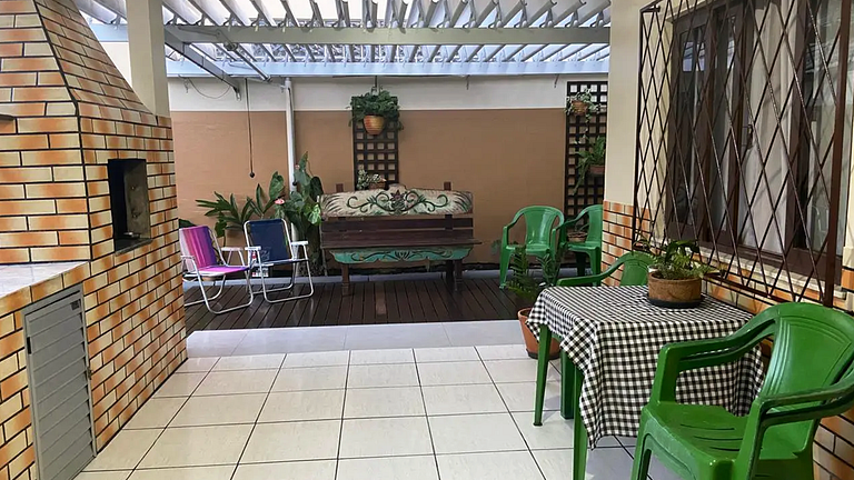 Casa 4 Quartos com Ar Condicionado e Churrasqueira