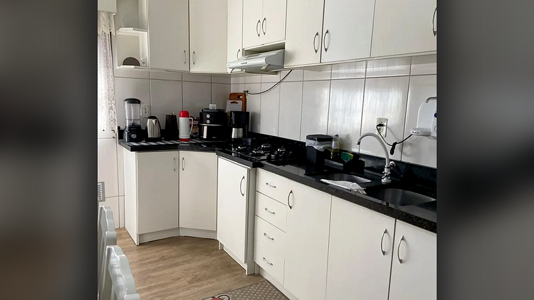 Casa 4 Quartos com Ar Condicionado e Churrasqueira