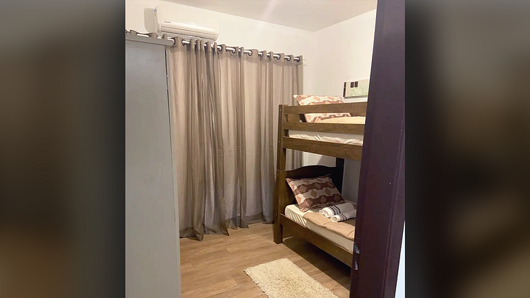 Casa 4 Quartos com Ar Condicionado e Churrasqueira