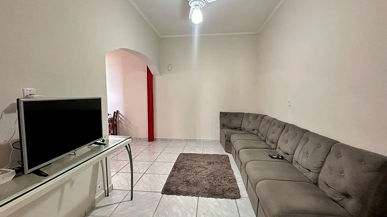 Excelente Casa 3 Suítes Piscina e Churrasqueira