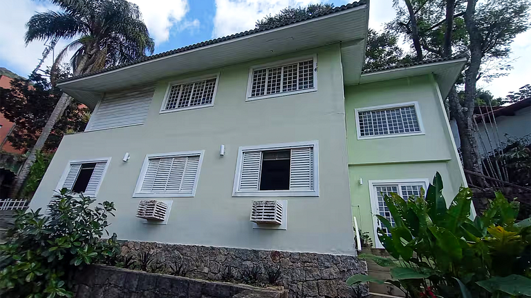 Excelente Casa Cosme Velho Piscina e Churrasqueira