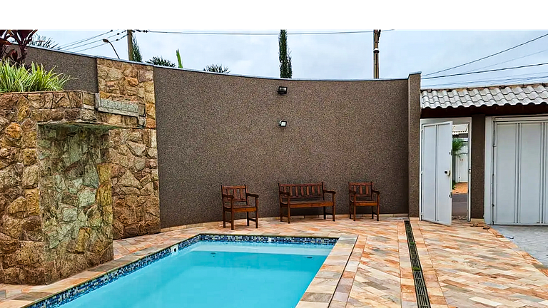 Casa completa piscina aquecida e churrasqueira